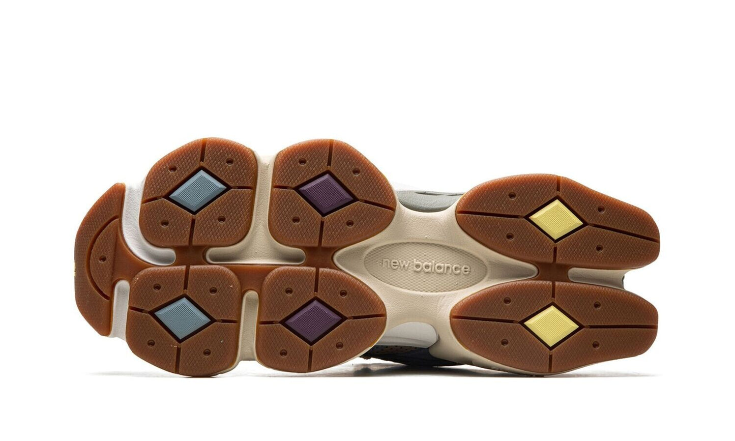 New Balance 9060 Blue / brown